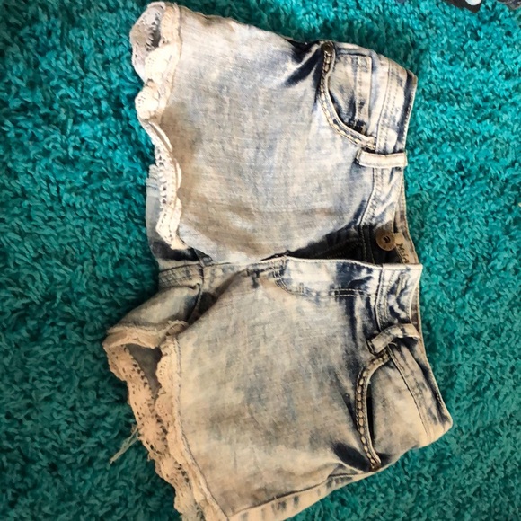 2 pairs of shorts - Picture 3 of 4